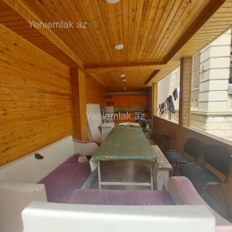 Satılır 6 otaqlı həyət evi 240 m²