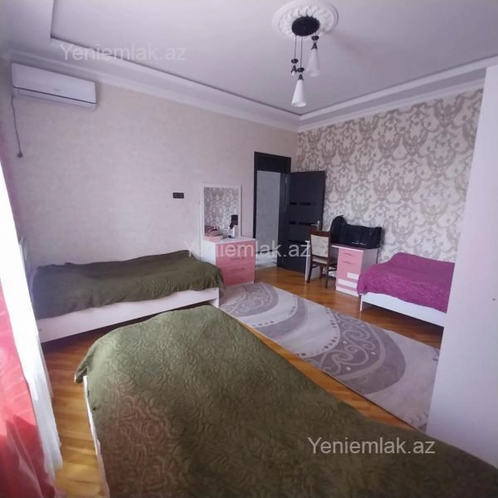 Satılır 6 otaqlı həyət evi 240 m²