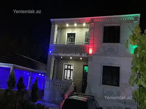 Satılır 6 otaqlı həyət evi 240 m²