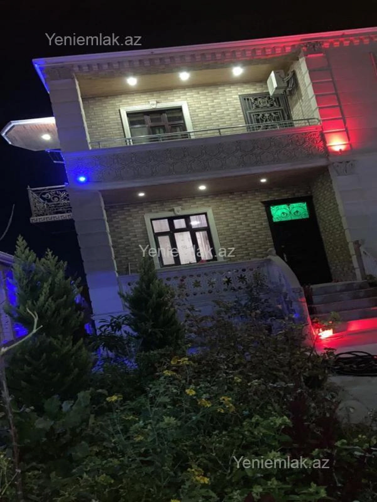 Satılır 6 otaqlı həyət evi 240 m²