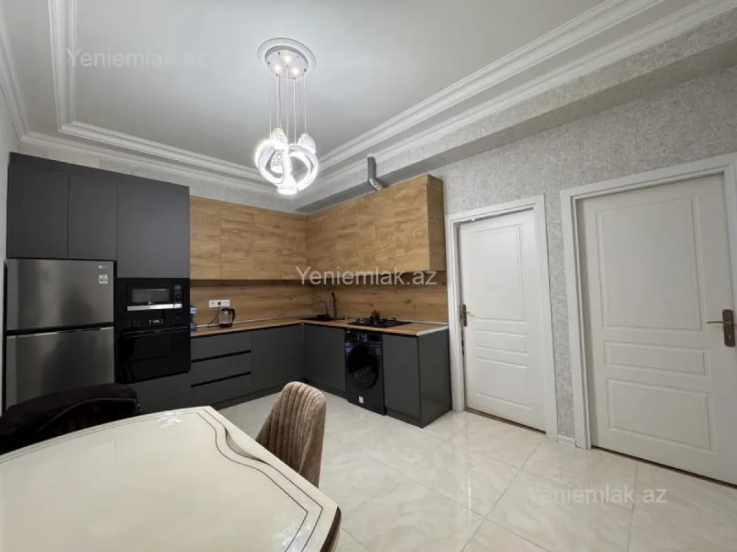 Satılır 2 otaqlı yeni tikili 75 m²