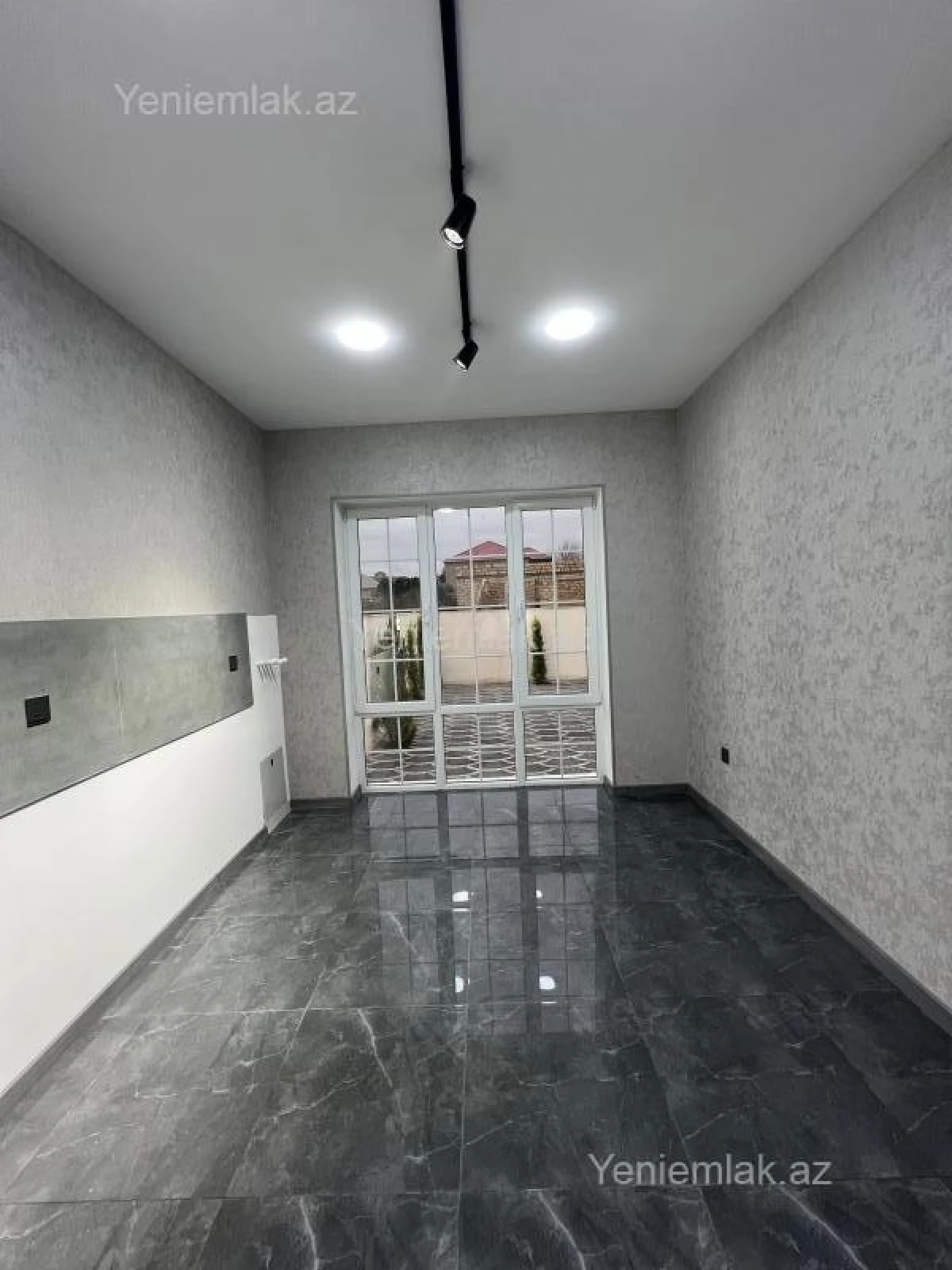 Satılır 4 otaqlı həyət evi 120 m²