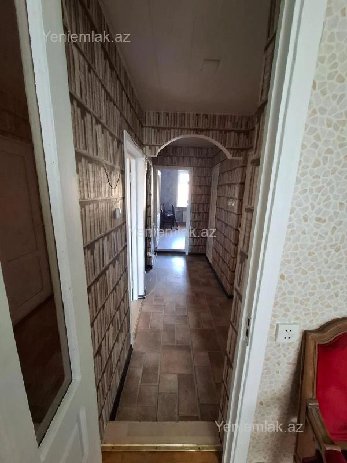 Satılır 2 otaqlı köhnə tikili 55 m²