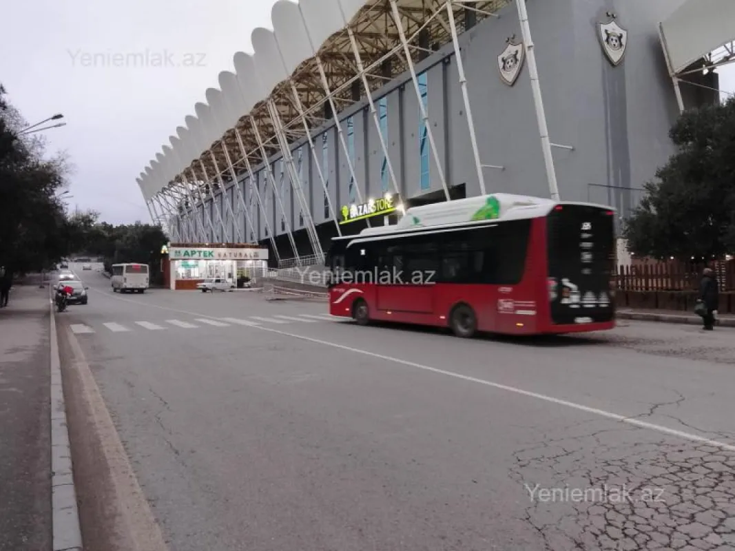 Satılır 2 otaqlı köhnə tikili 50 m²