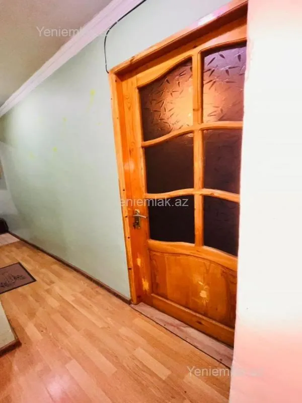 Satılır 2 otaqlı köhnə tikili 50 m²