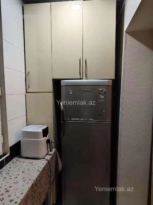 Satılır 2 otaqlı köhnə tikili 45 m²
