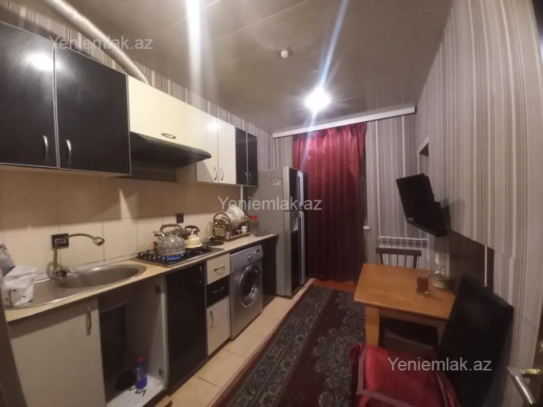 Satılır 3 otaqlı köhnə tikili 68 m²