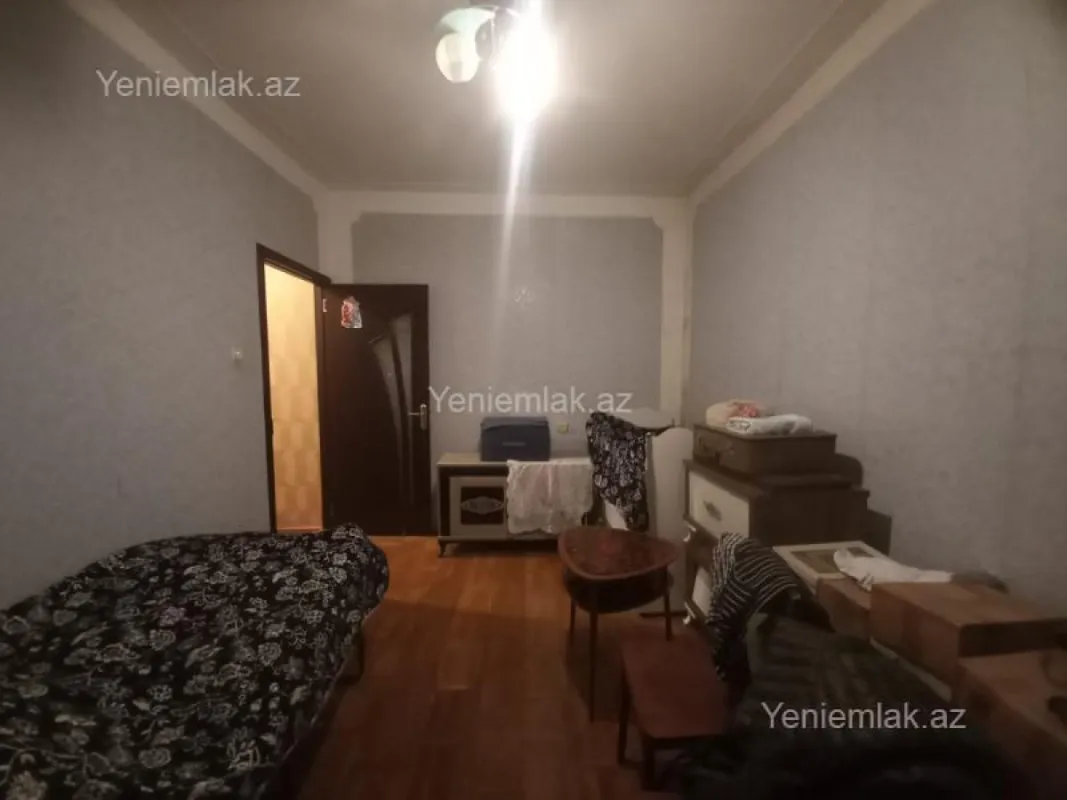Satılır 3 otaqlı köhnə tikili 68 m²