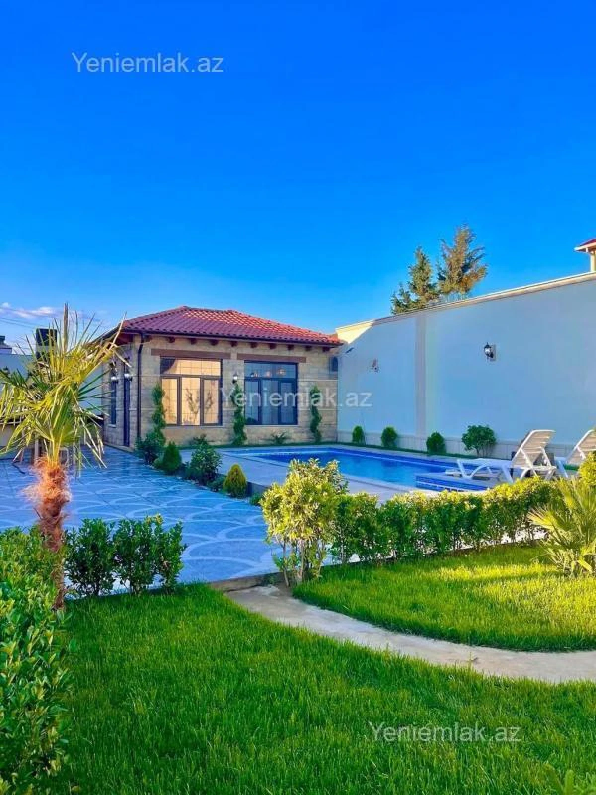 Satılır 4 otaqlı həyət evi 160 m²