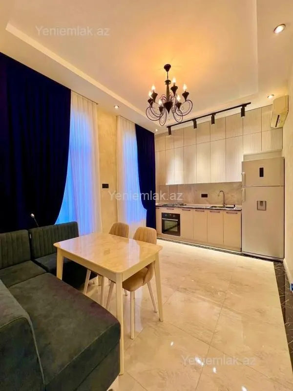 Satılır 4 otaqlı həyət evi 160 m²