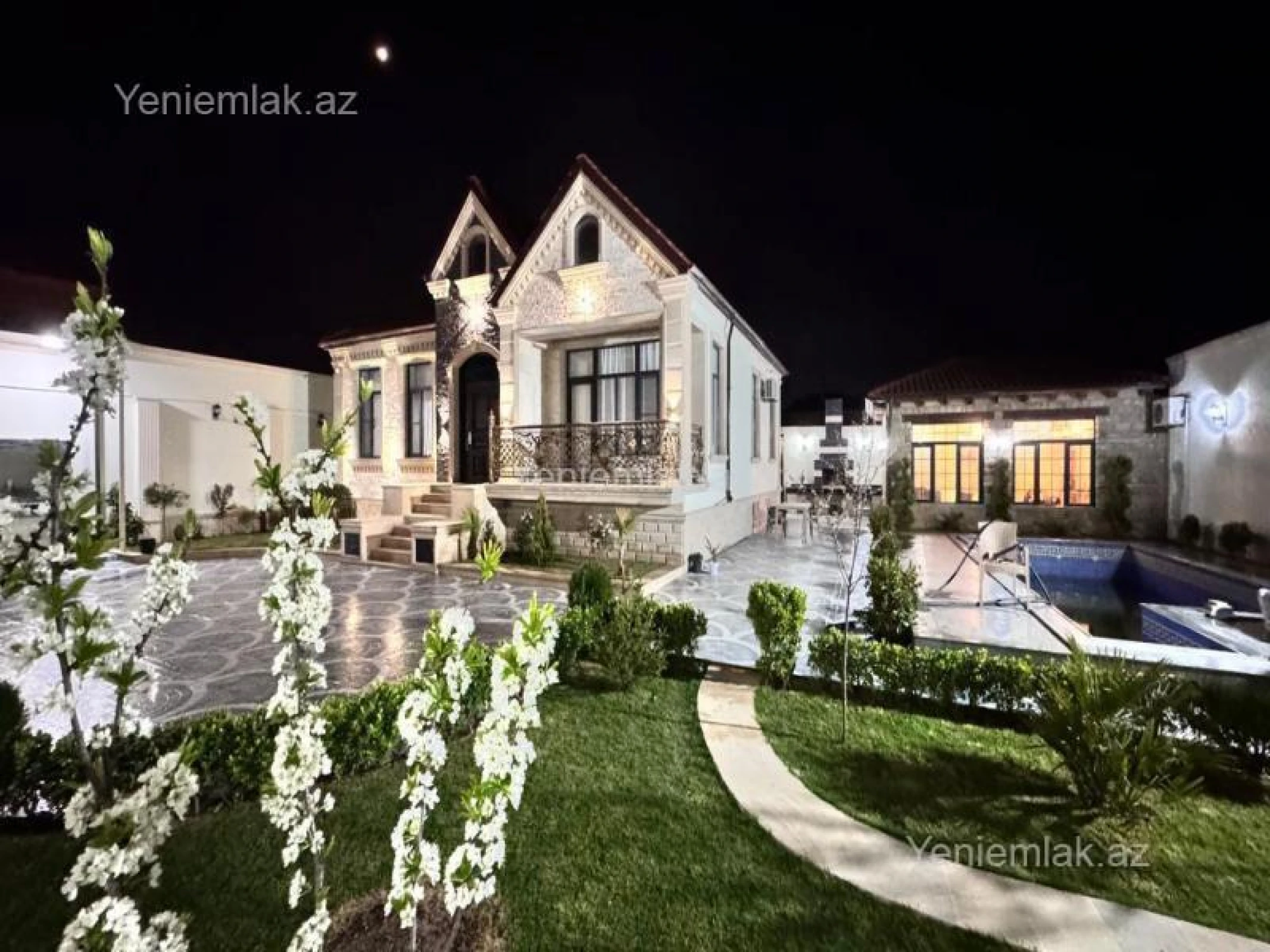 Satılır 4 otaqlı həyət evi 160 m²