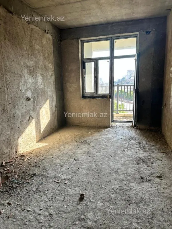 Satılır 2 otaqlı yeni tikili 85 m²