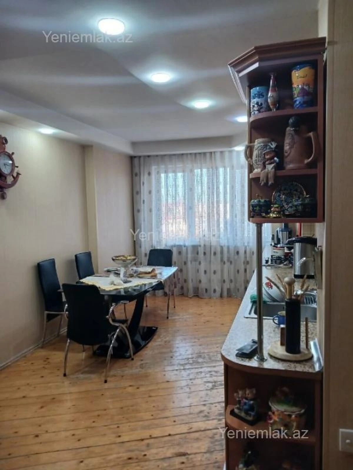 Satılır 3 otaqlı köhnə tikili 90 m²