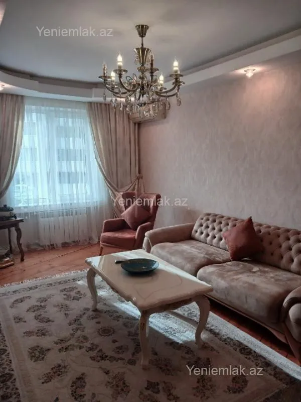 Satılır 3 otaqlı köhnə tikili 90 m²