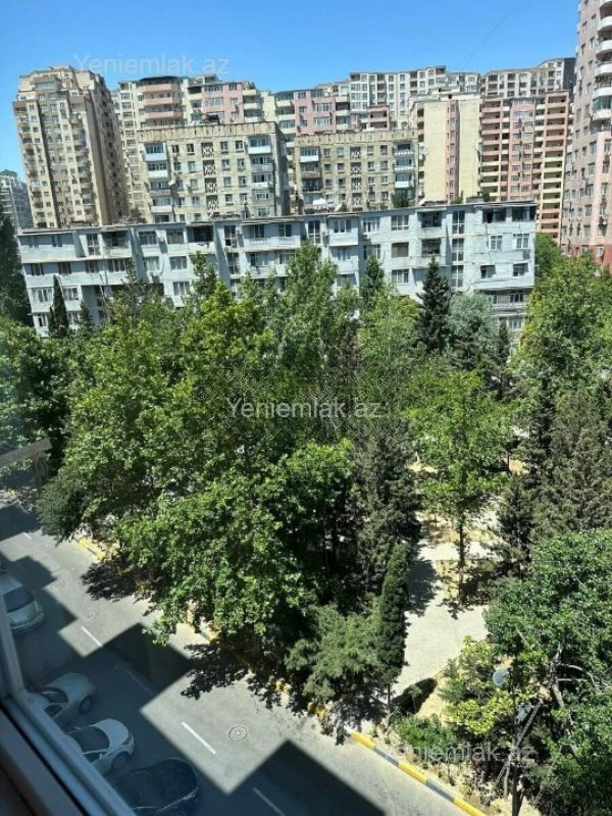 Satılır 3 otaqlı köhnə tikili 90 m²
