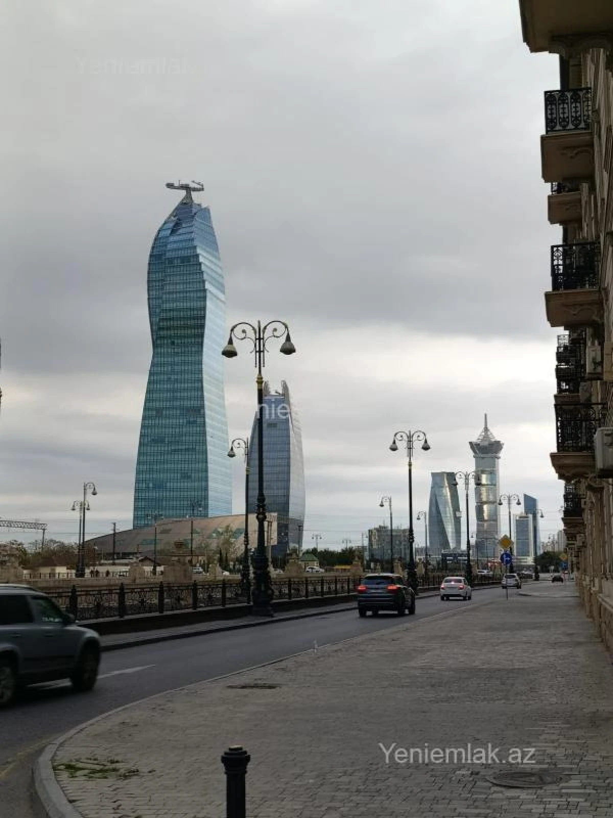 Satılır 3 otaqlı köhnə tikili 75 m²