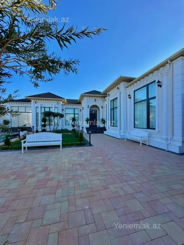 Satılır 5 otaqlı həyət evi 250 m²