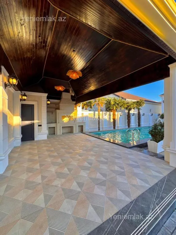 Satılır 5 otaqlı həyət evi 250 m²