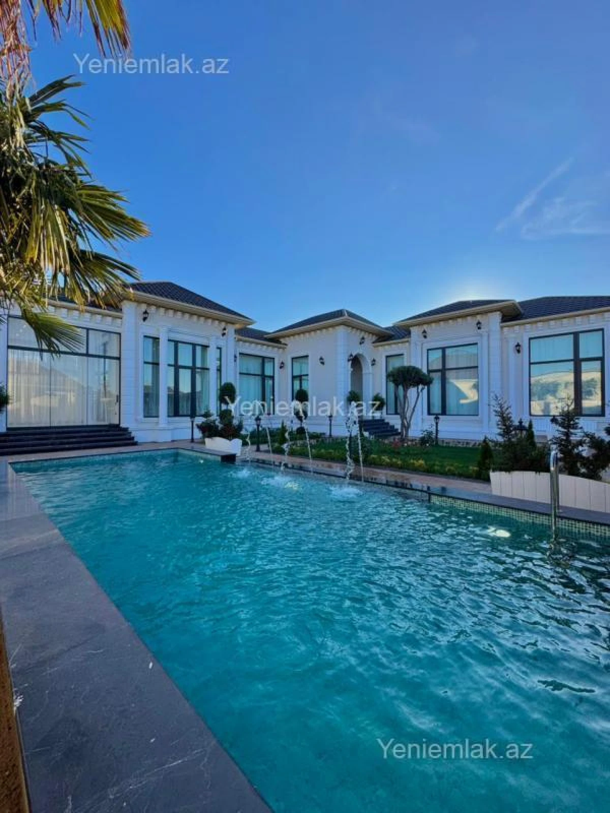 Satılır 5 otaqlı həyət evi 250 m²