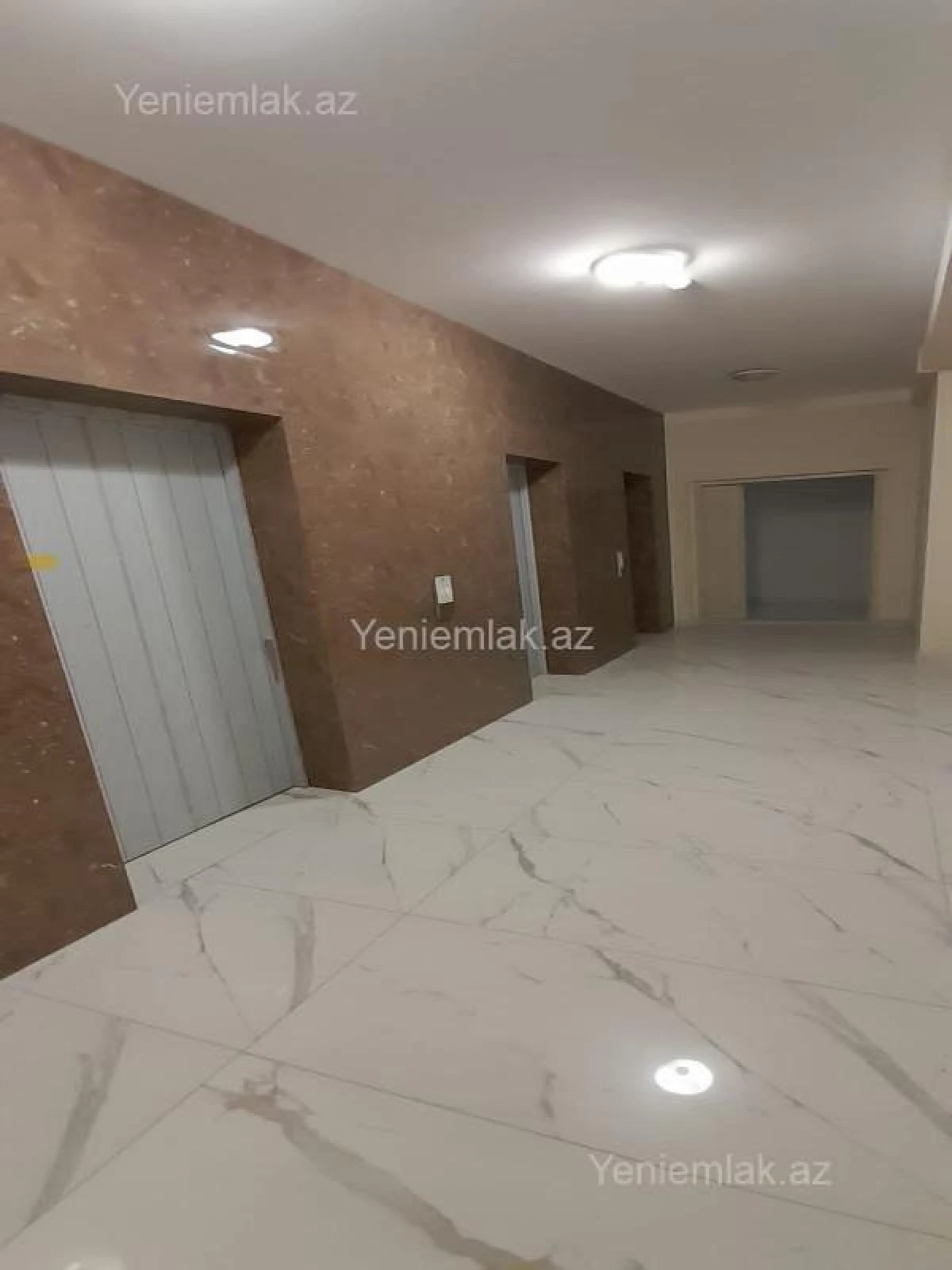 Satılır 3 otaqlı yeni tikili 90 m²