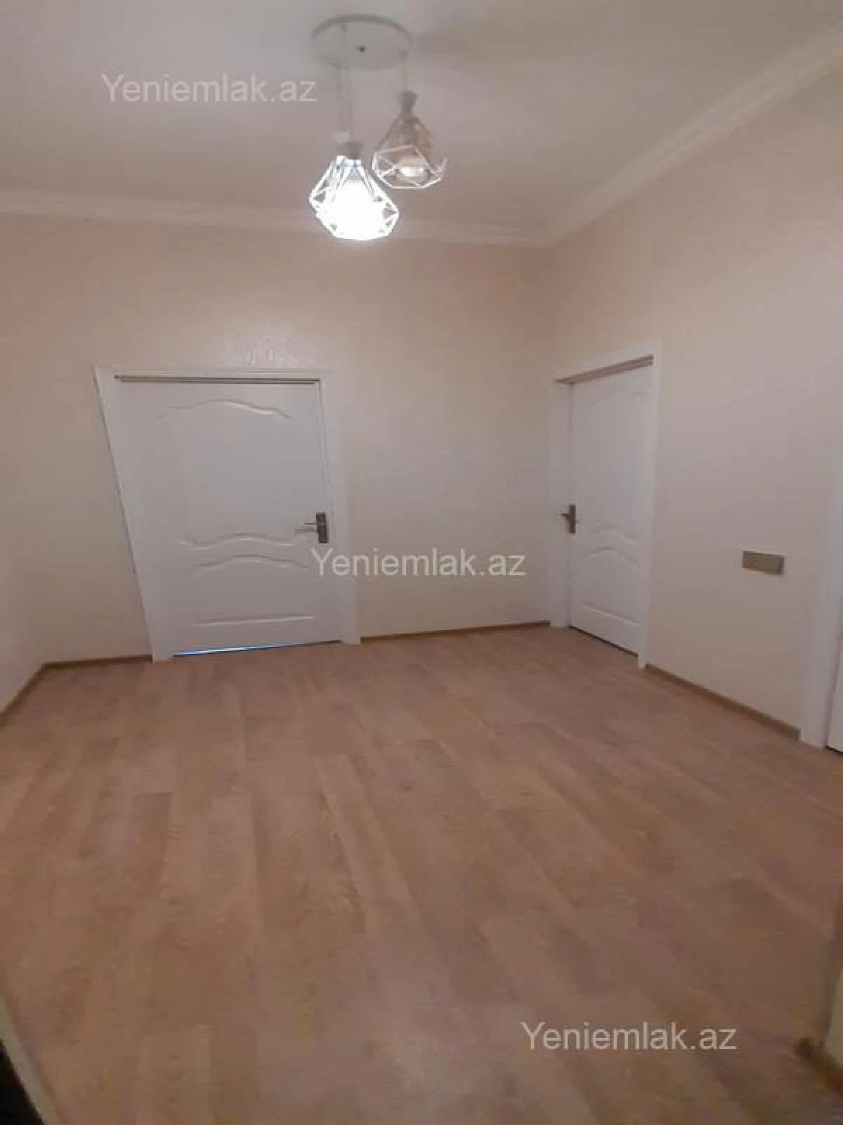 Satılır 3 otaqlı yeni tikili 90 m²