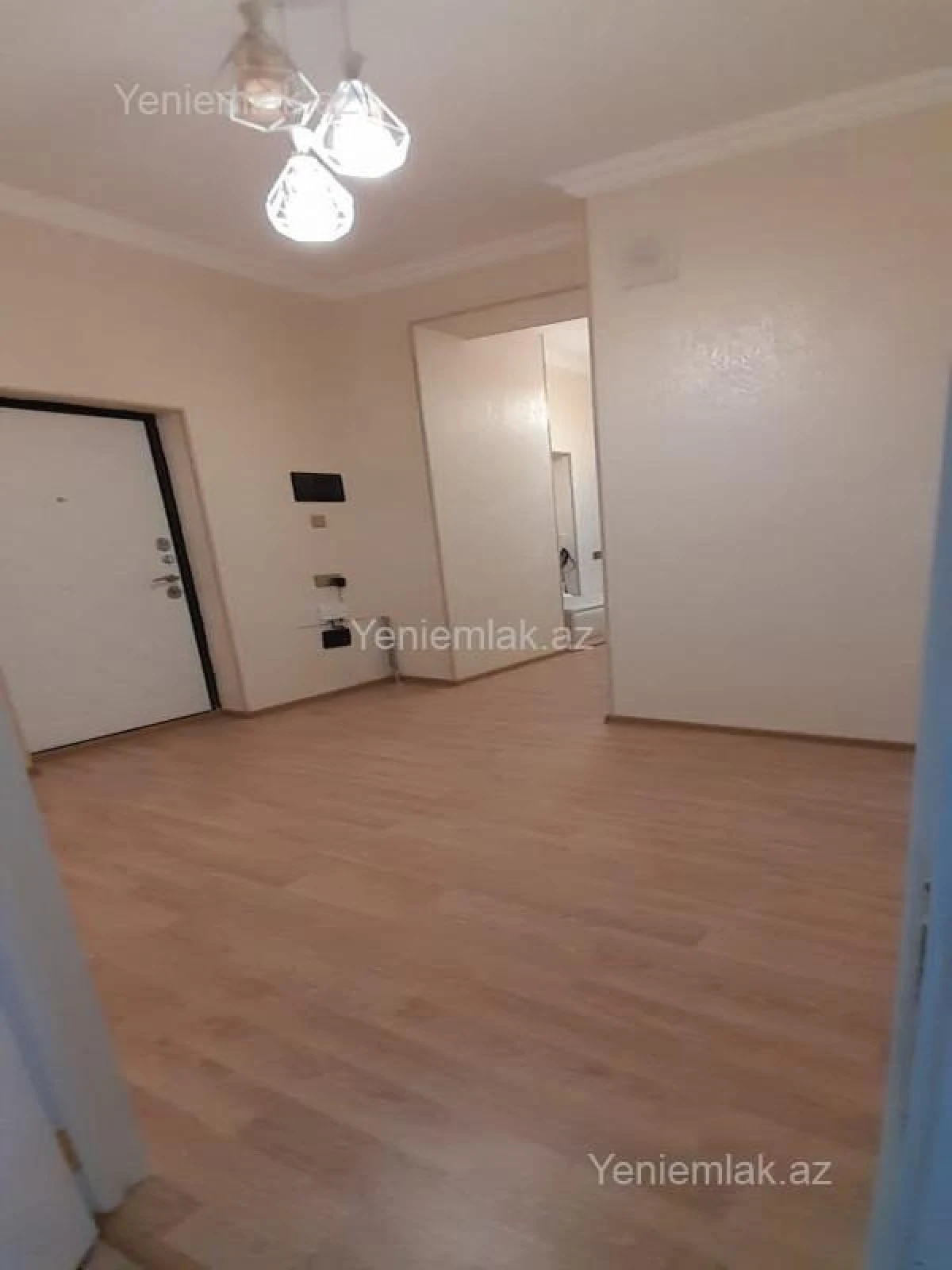 Satılır 3 otaqlı yeni tikili 90 m²