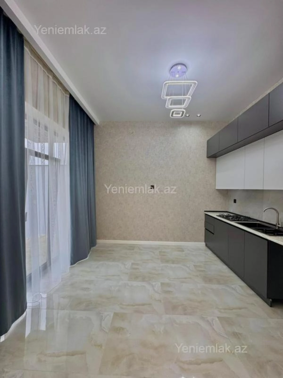 Satılır 4 otaqlı həyət evi 170 m²