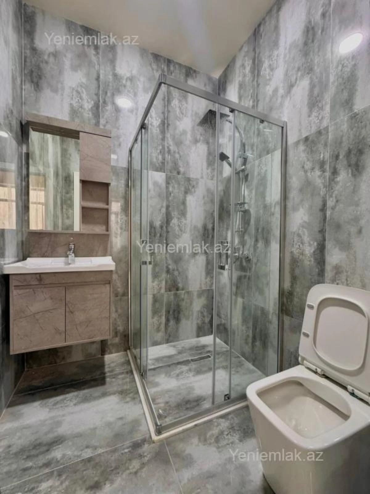 Satılır 4 otaqlı həyət evi 170 m²