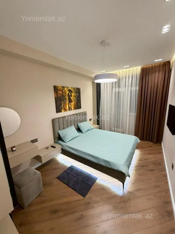 Satılır 2 otaqlı yeni tikili 60 m²