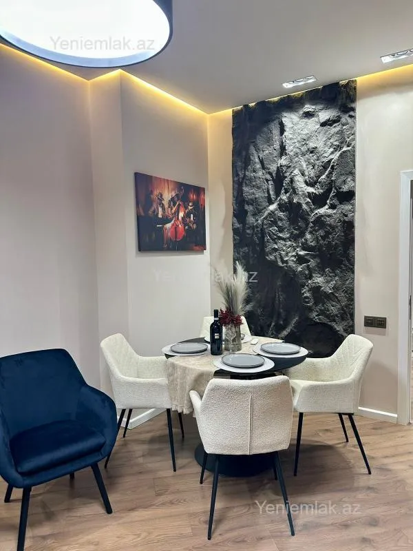 Satılır 2 otaqlı yeni tikili 60 m²
