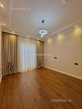 Satılır 5 otaqlı həyət evi 240 m²