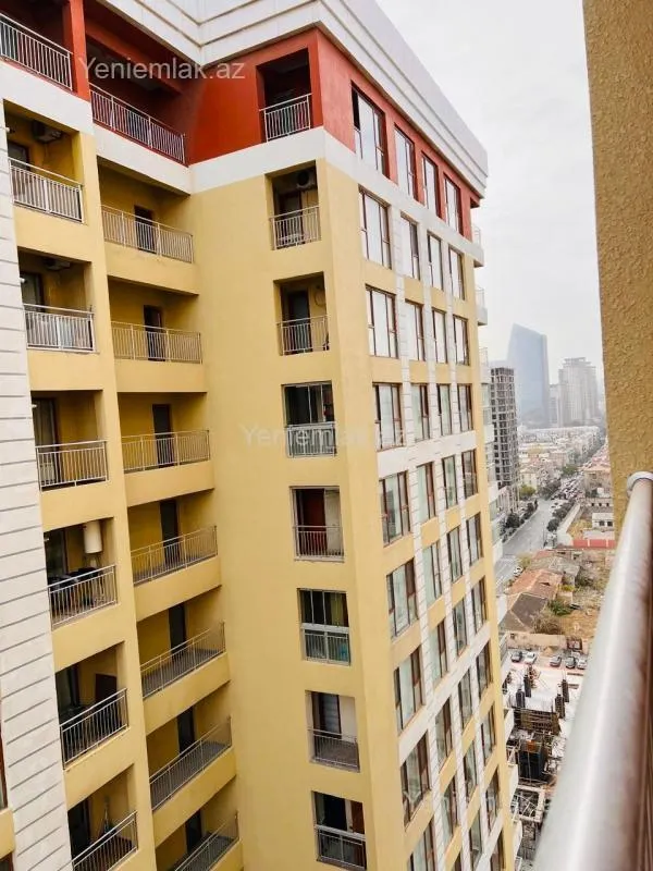 Satılır 3 otaqlı yeni tikili 105 m²