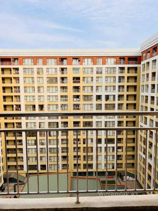 Satılır 3 otaqlı yeni tikili 105 m²