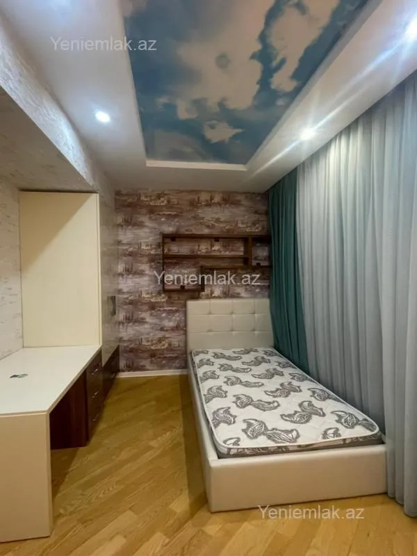 Satılır 3 otaqlı yeni tikili 105 m²