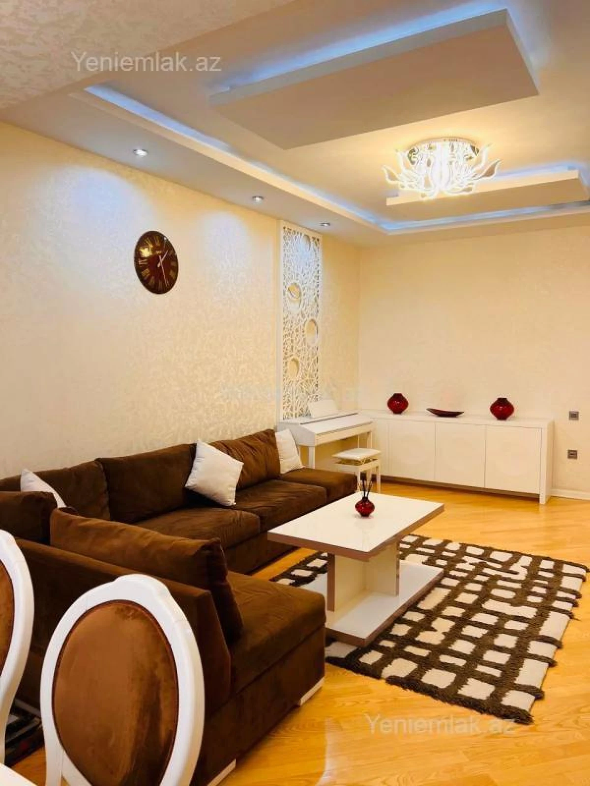 Satılır 3 otaqlı yeni tikili 105 m²