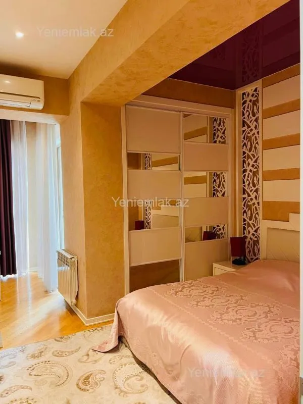 Satılır 3 otaqlı yeni tikili 105 m²