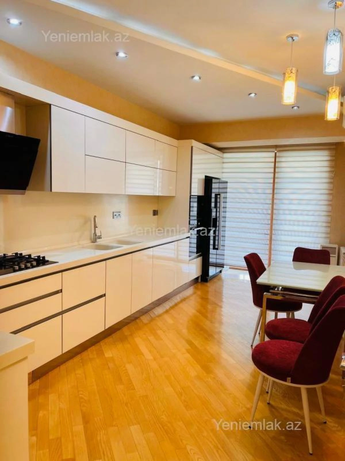 Satılır 3 otaqlı yeni tikili 105 m²