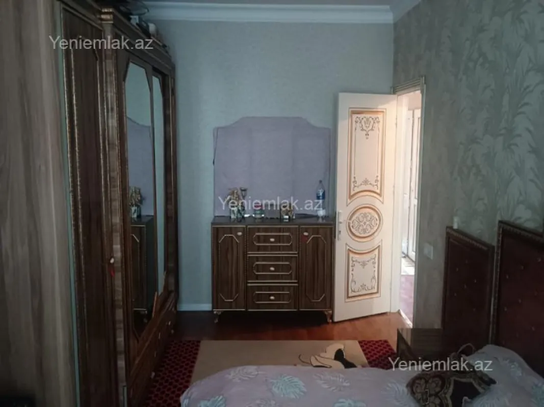 Satılır 3 otaqlı köhnə tikili 80 m²