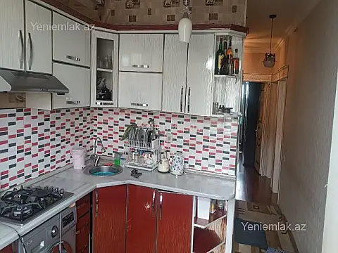 Satılır 3 otaqlı köhnə tikili 80 m²