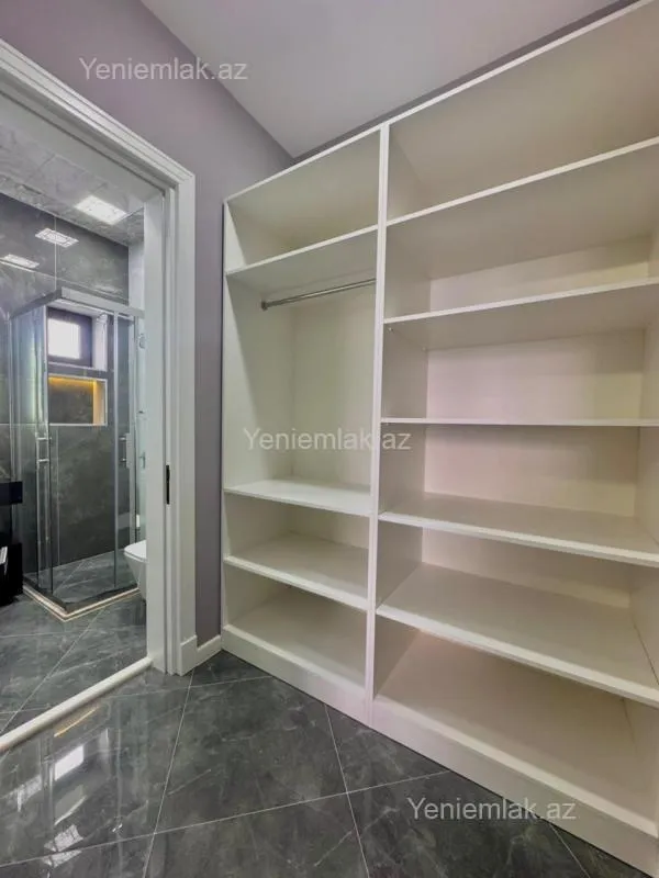 Satılır 5 otaqlı həyət evi 220 m²