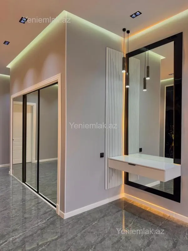 Satılır 5 otaqlı həyət evi 220 m²