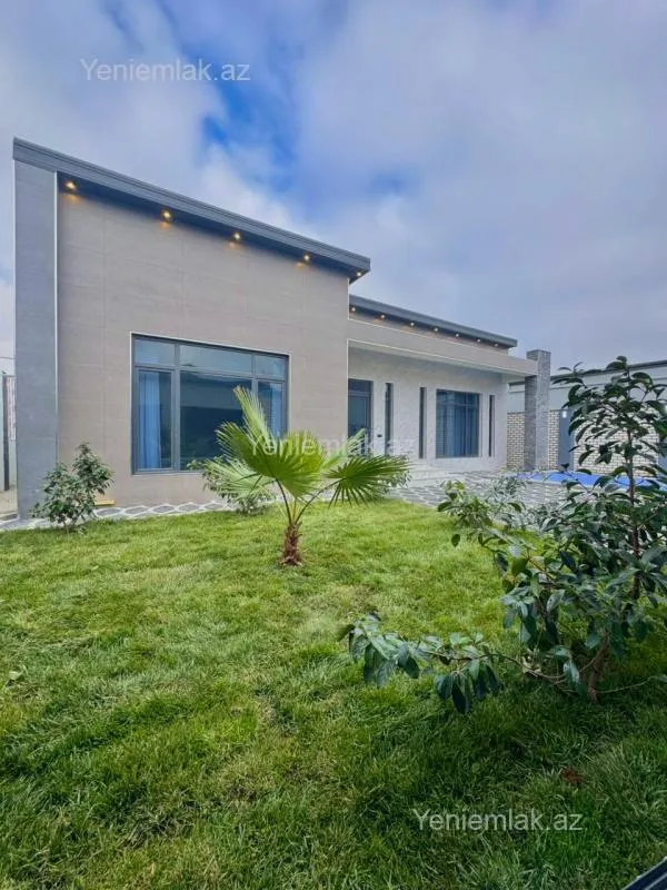 Satılır 5 otaqlı həyət evi 220 m²