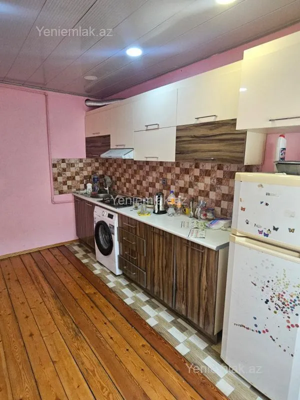 Satılır 2 otaqlı köhnə tikili 60 m²