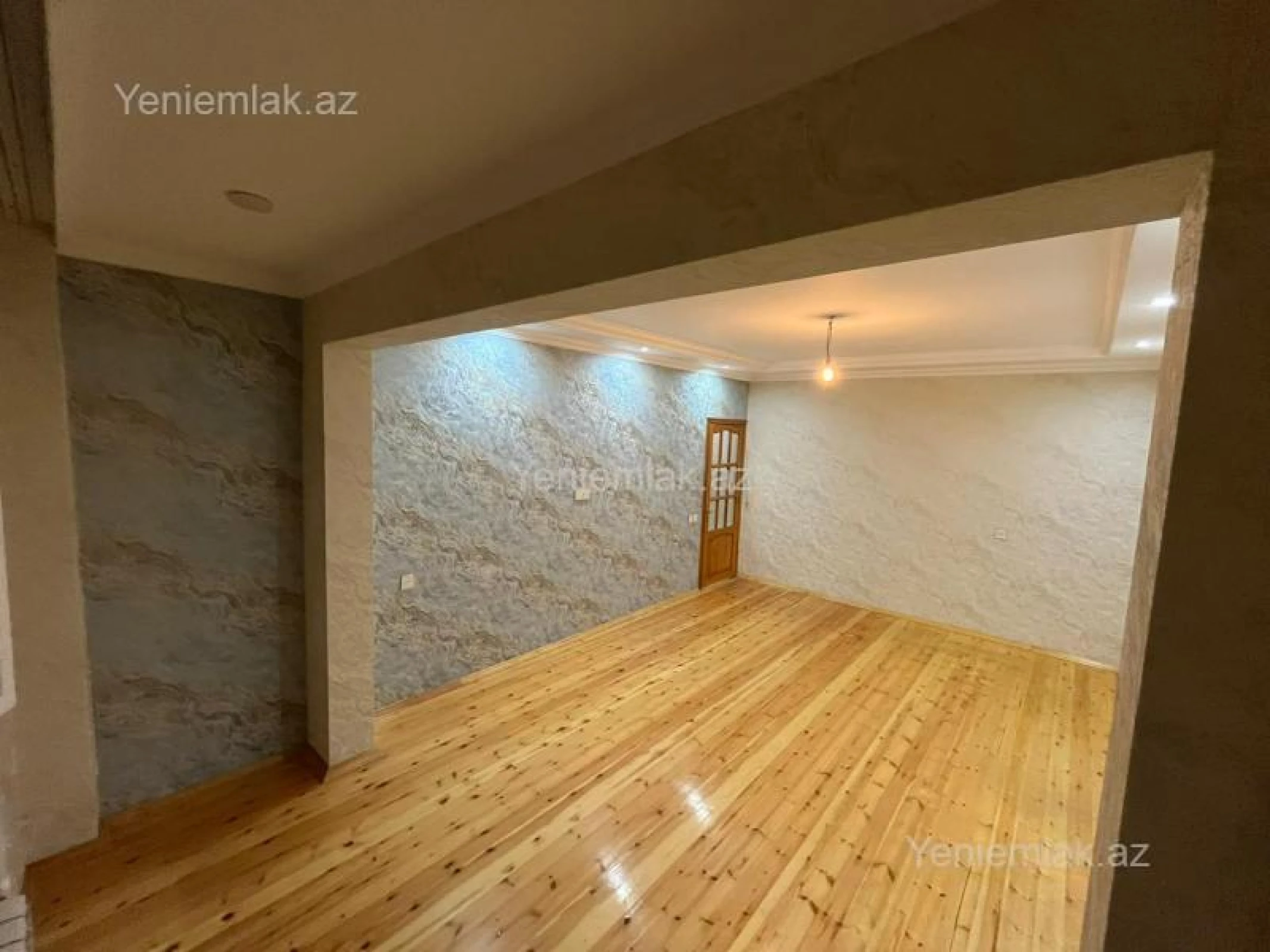 Satılır 3 otaqlı köhnə tikili 70 m²