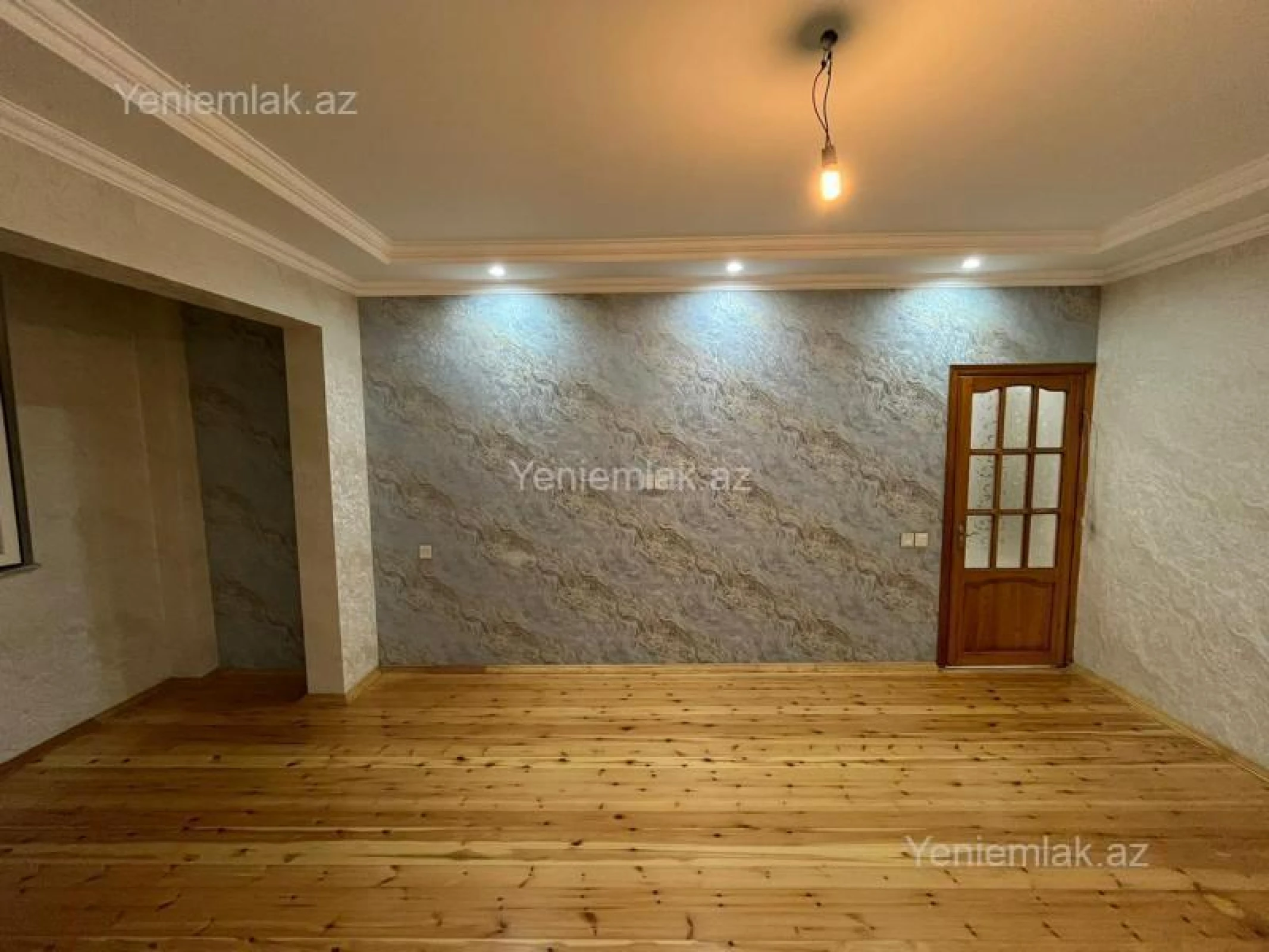 Satılır 3 otaqlı köhnə tikili 70 m²