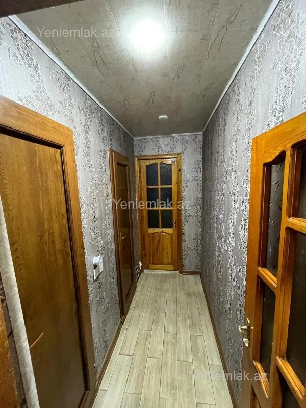 Satılır 3 otaqlı köhnə tikili 70 m²