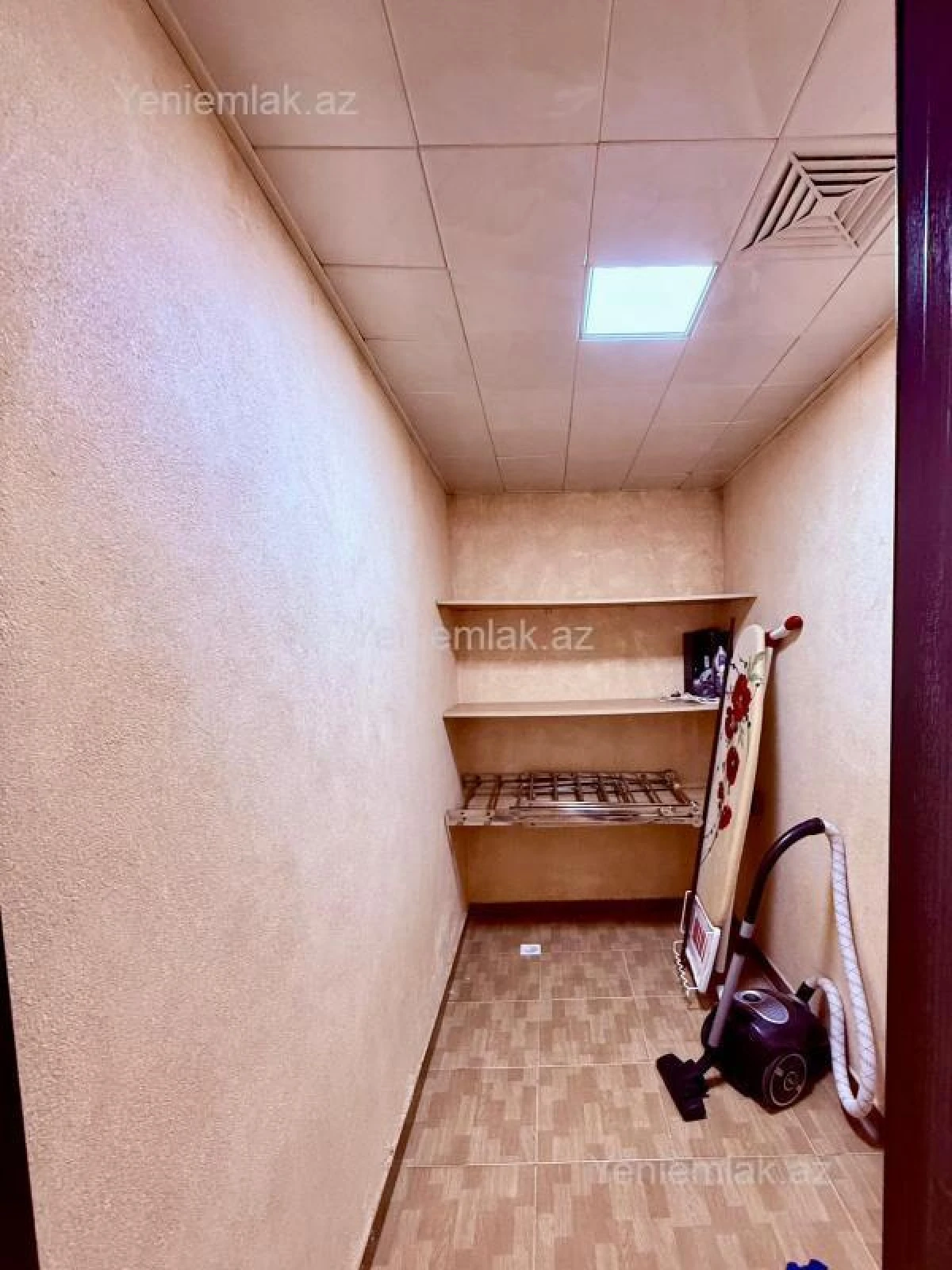 Satılır 3 otaqlı yeni tikili 125 m²