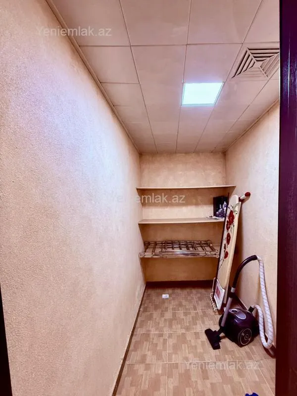 Satılır 3 otaqlı yeni tikili 125 m²