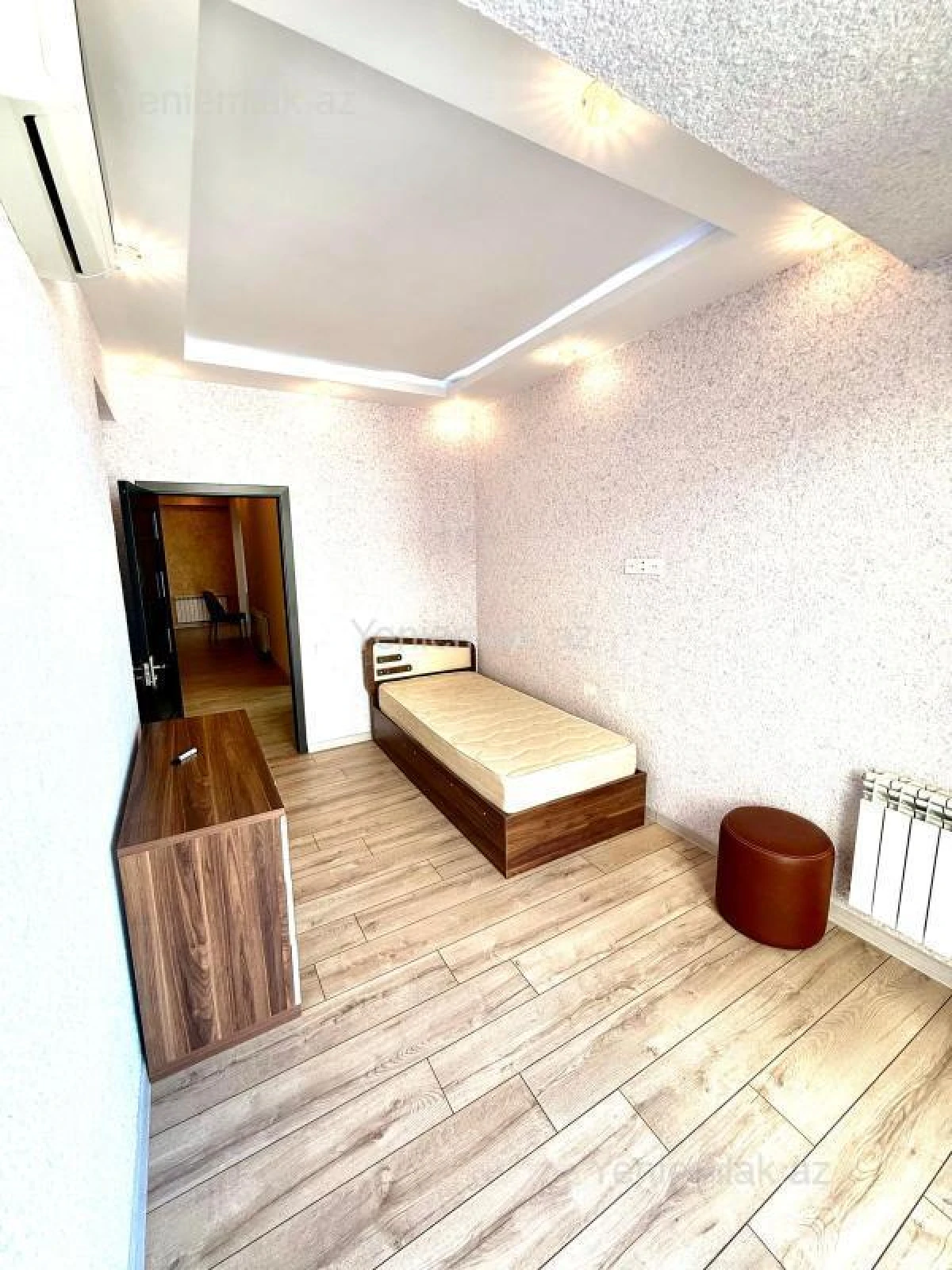 Satılır 3 otaqlı yeni tikili 125 m²