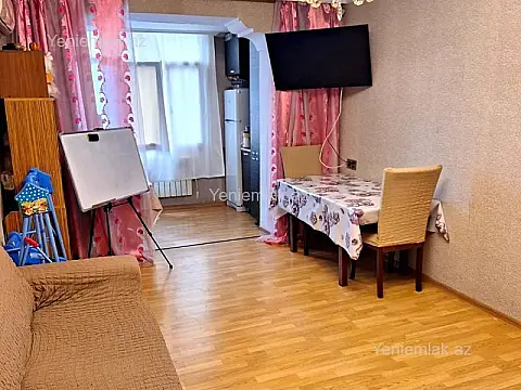 Satılır 3 otaqlı köhnə tikili 60 m² — Bakı, Nizami 3 otaq 60.00 m²